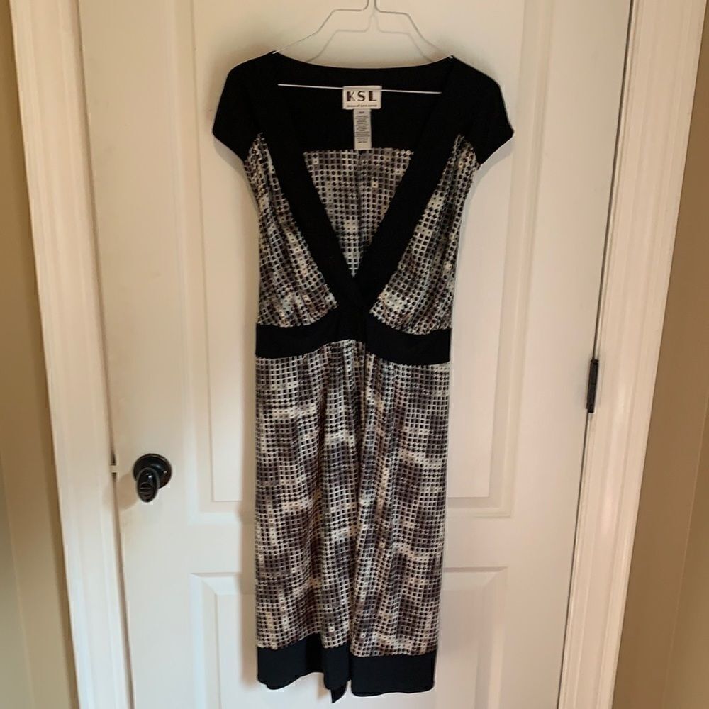 KSL Karin Stevens black and gray squared dress